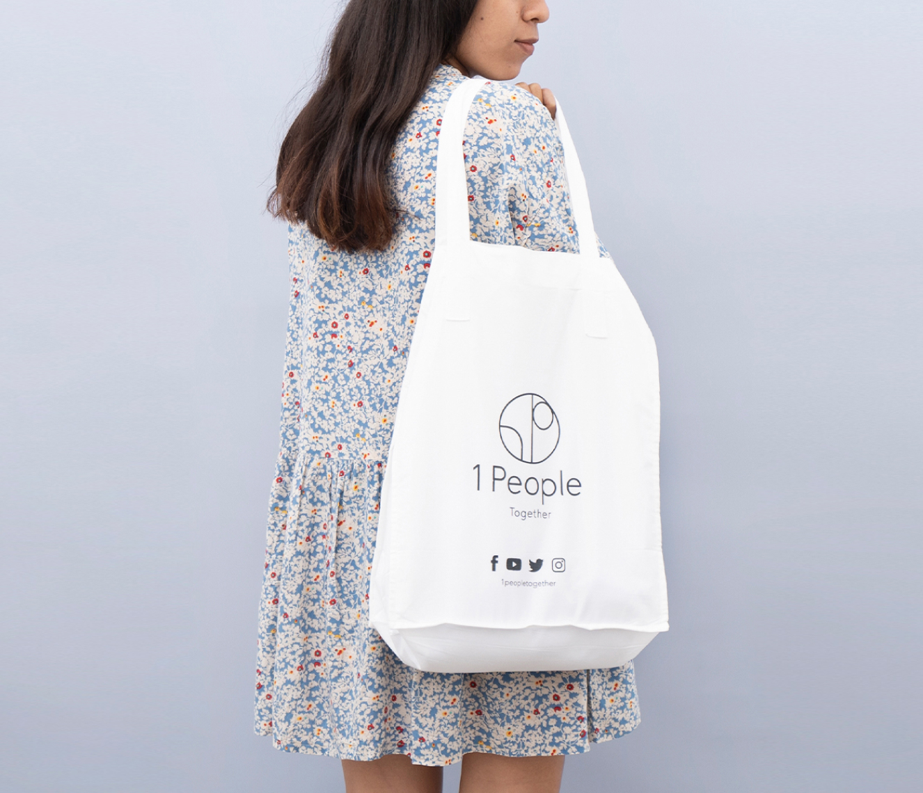 1 People Shopping Bag